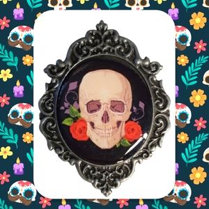 💀🌹SKULL & ROSES 🌹💀 METAL TACK PIN 💀🌹NWOT
